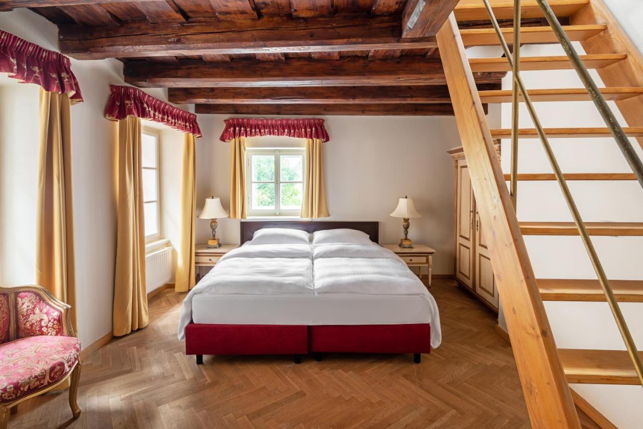 Lobster Apart-hotel Praga